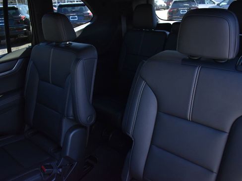 New 2026 GMC Acadia Elevation image 16