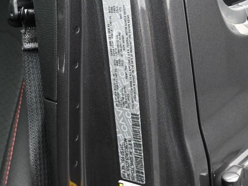 Used 2023 Jeep Gladiator Rubicon image 33