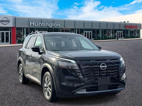 New 2026 Nissan Pathfinder SL AWD/4WD image 2