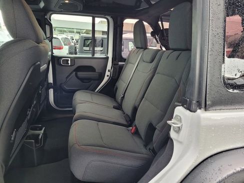 New 2026 Jeep Wrangler Unlimited Rubicon image 8