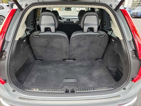 Certified 2024 Volvo XC90 B6 Plus image 26