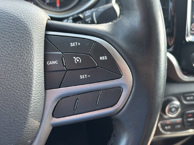 Used 2019 Jeep Cherokee Limited FWD image 21