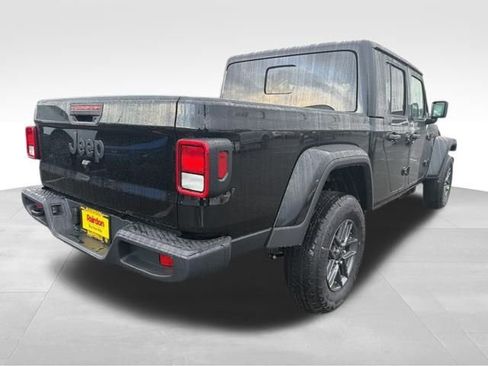 New 2026 Jeep Gladiator Sport image 6