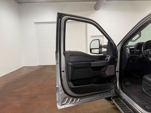 Used 2023 Ford F150 Lariat w/ FX4 Off-Road Package image 57