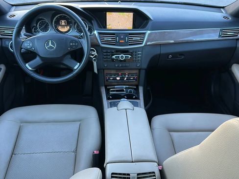 Used 2011 Mercedes-Benz E 350 Sedan image 29