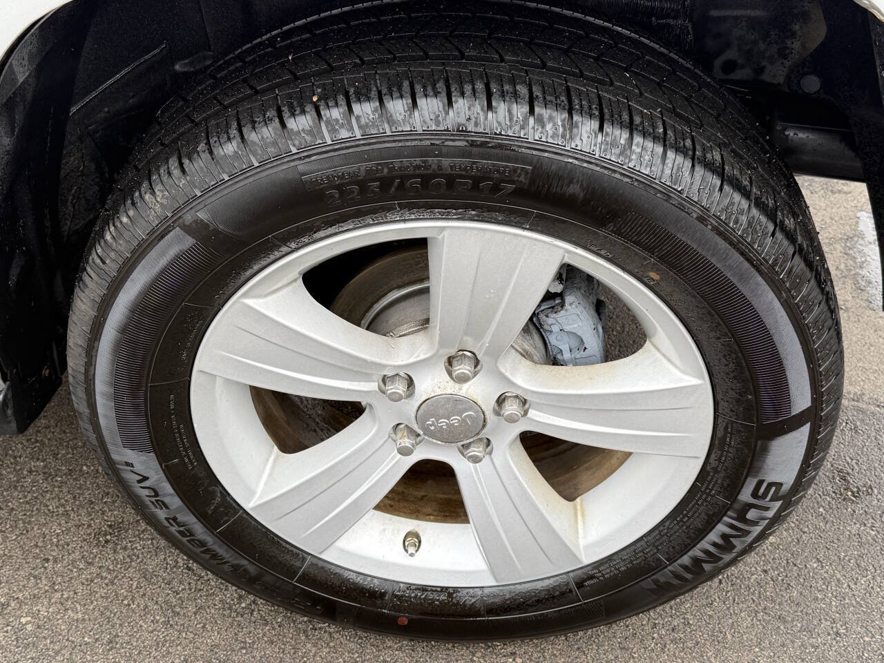 Used 2011 Jeep Patriot Latitude FWD image 23