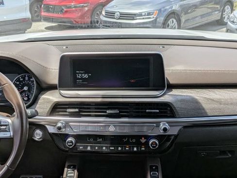 Used 2022 Kia Telluride SX w/ Towing Package FWD image 18