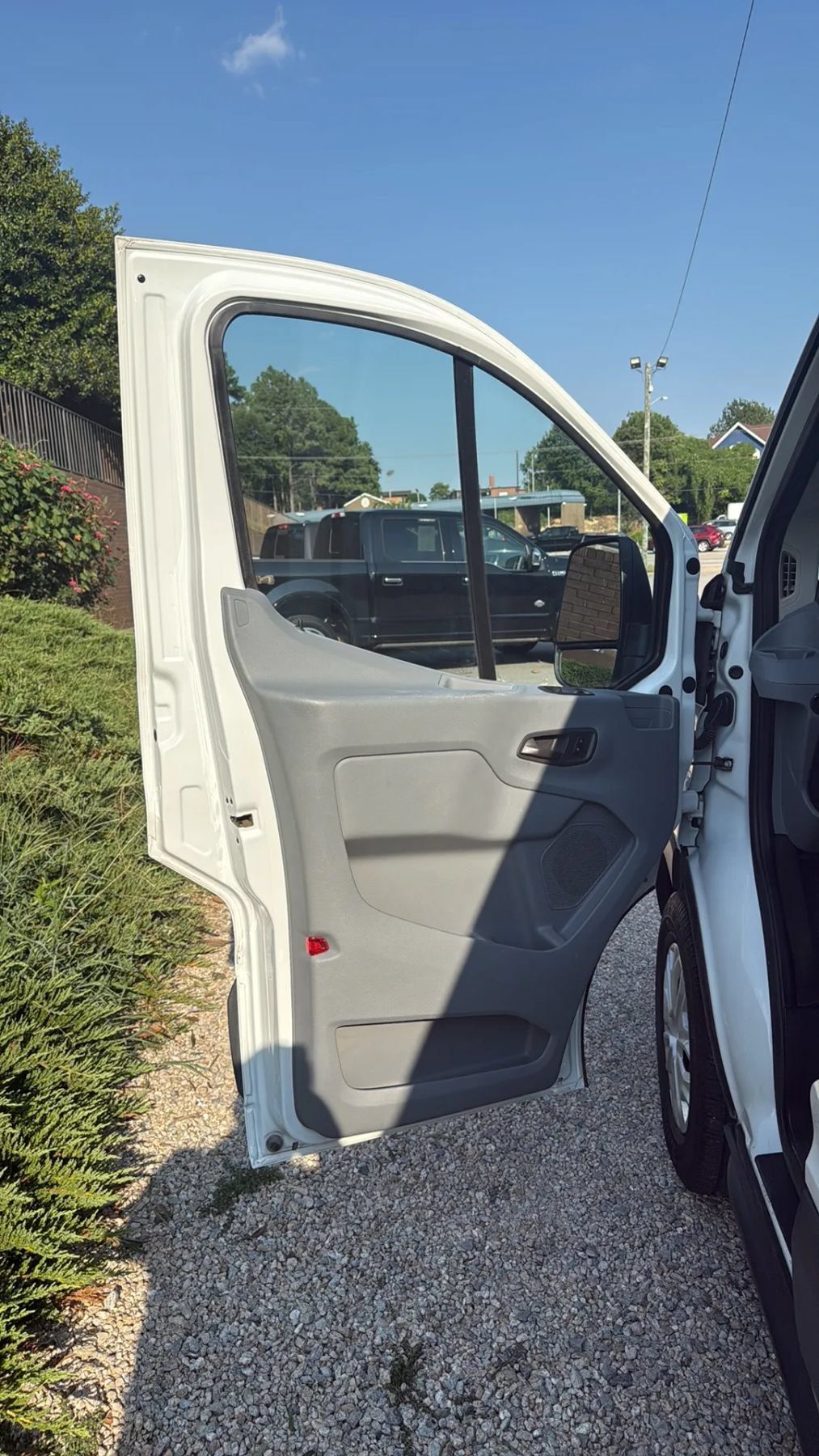 Used 2015 Ford Transit 350 XLT RWD image 13