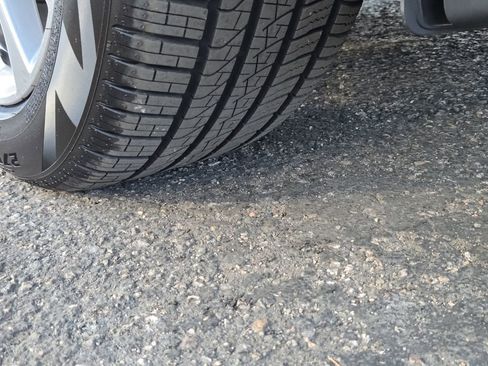 New 2026 BMW X5 xDrive50e w/ Executive Package image 12