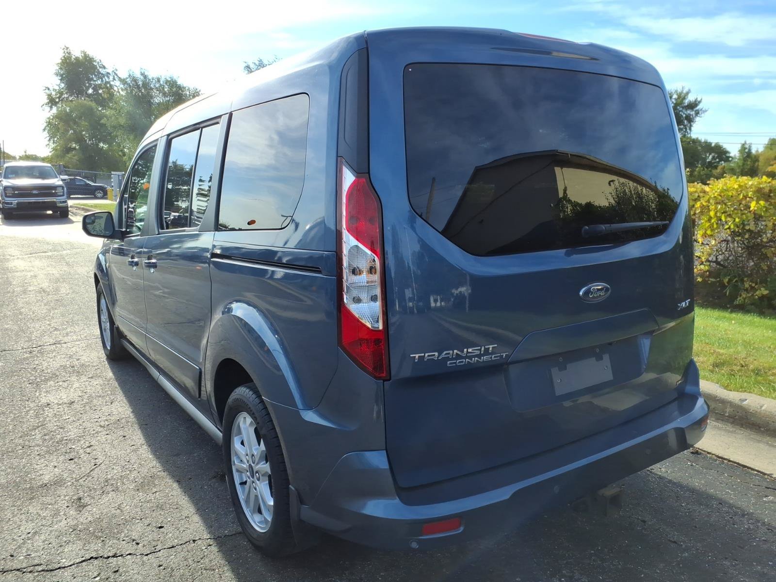 Used 2021 Ford Transit Connect XLT w/ Trailer Tow Package FWD image 4