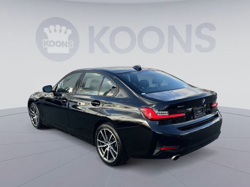 Used 2021 BMW 330i xDrive Sedan w/ Premium Package image 4