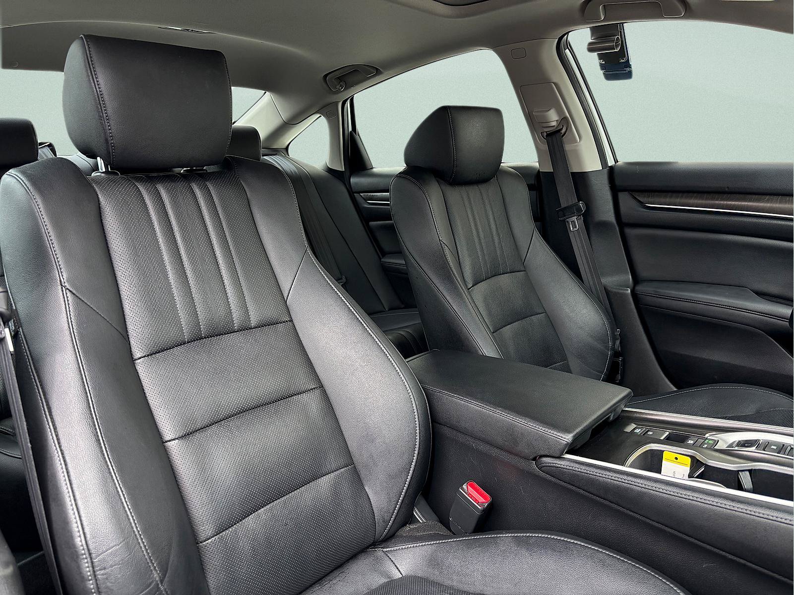 Certified 2019 Honda Accord Touring image 41