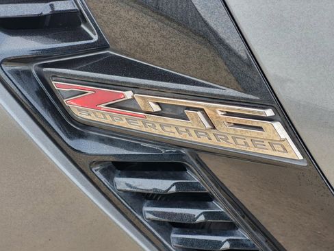 Used 2016 Chevrolet Corvette Z06 w/ 2LZ Preferred Equipment Group image 13