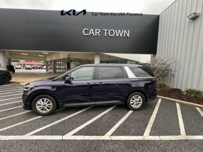 Used 2022 Kia Carnival LX