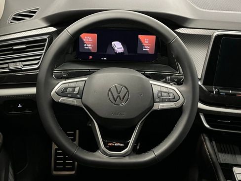 New 2026 Volkswagen Atlas Peak Edition AWD/4WD image 9