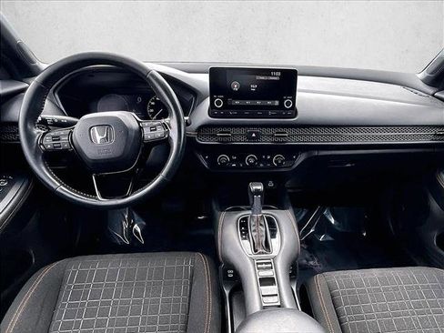 Used 2024 Honda HR-V Sport image 16