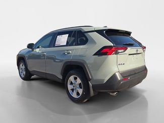 Used 2021 Toyota RAV4 XLE w/ Convenience Package AWD/4WD video 3