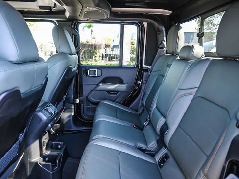New 2026 Jeep Gladiator Mojave image 16