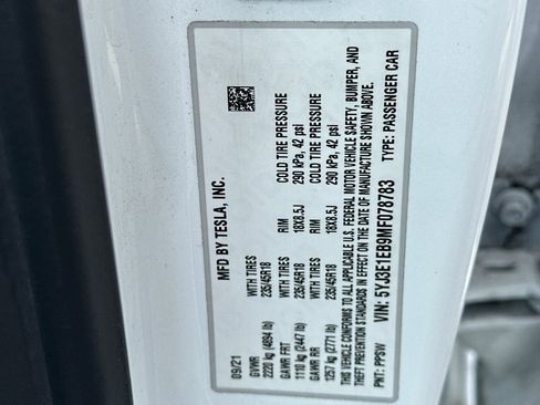 Used 2021 Tesla Model 3 Long Range AWD/4WD image 26