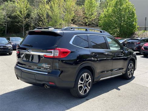 Certified 2023 Subaru Ascent Limited AWD/4WD image 5