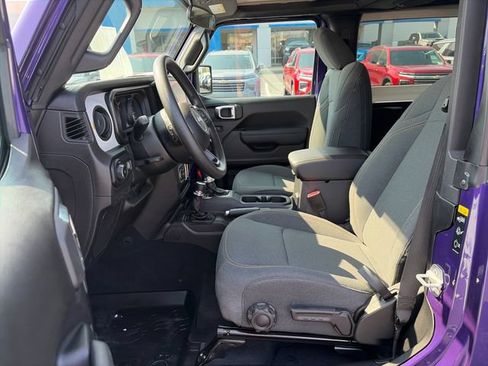 Used 2026 Jeep Wrangler Sport AWD/4WD image 14
