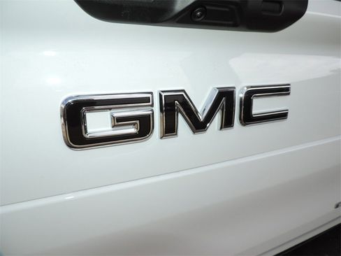 New 2025 GMC Sierra EV Denali image 21
