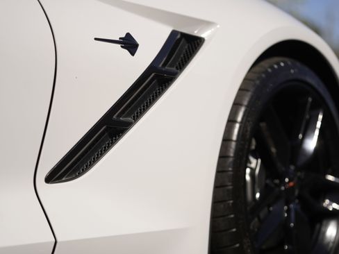 Used 2018 Chevrolet Corvette 2LT w/ 2LT Preferred Equipment Group image 50