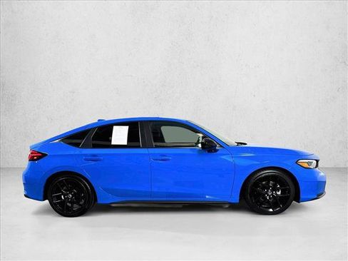 Used 2025 Honda Civic Sport image 4