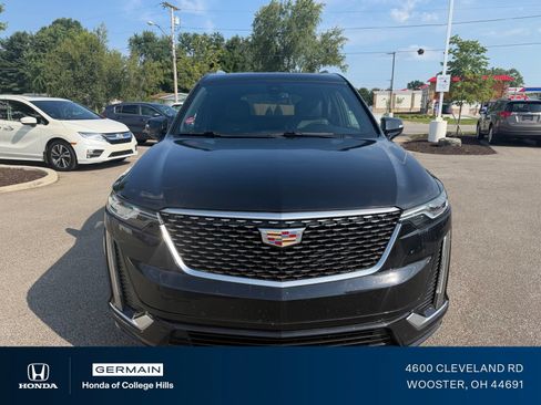Used 2021 Cadillac XT6 Premium Luxury AWD/4WD image 2
