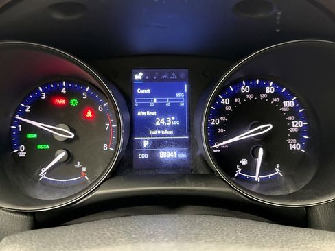 Used 2019 Toyota C-HR Limited image 13