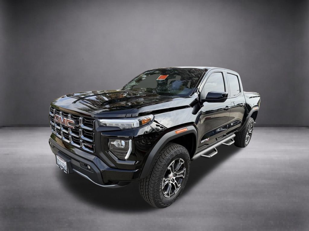 Used 2025 GMC Canyon AT4 AWD/4WD image 6