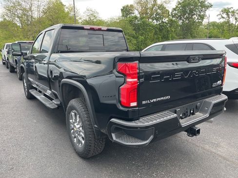 New 2026 Chevrolet Silverado 2500 High Country w/ High Country Premium Package AWD/4WD image 4