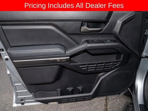 New 2025 Toyota Tacoma TRD Off-Road AWD/4WD image 11
