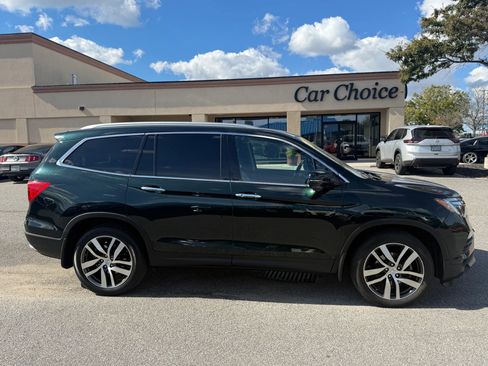 Used 2016 Honda Pilot Touring image 6
