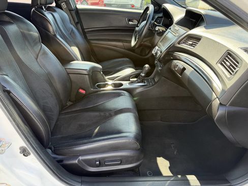 Used 2019 Acura ILX FWD image 19