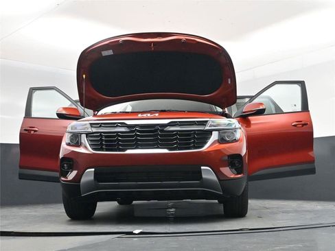 New 2026 Kia Seltos S image 43