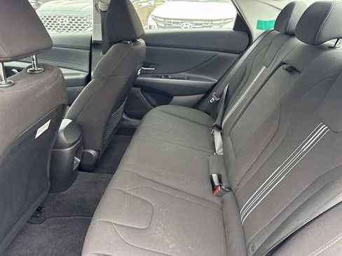 Used 2024 Hyundai Elantra SEL w/ Convenience Package FWD image 13