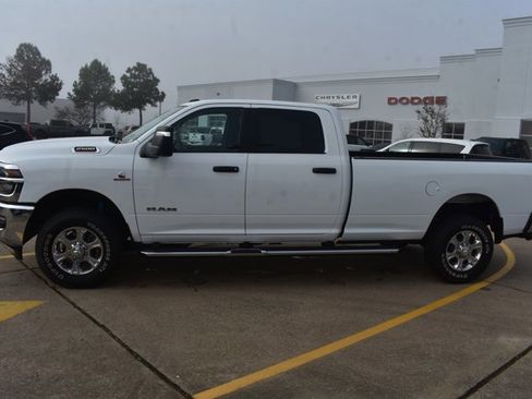 Used 2025 RAM 2500 Big Horn image 10