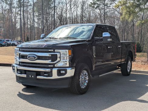 Certified 2022 Ford F250 XLT w/ XLT Premium Package image 6
