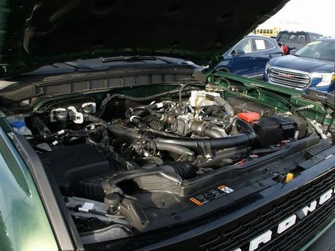 Used 2023 Ford Bronco Wildtrak image 9