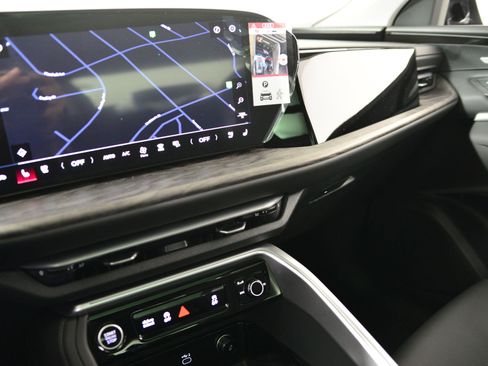 New 2025 Audi Q5 Premium Plus image 24