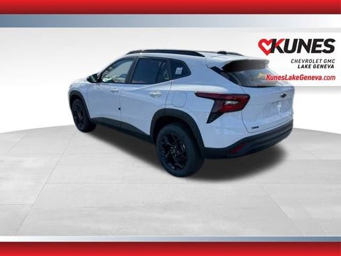 New 2026 Chevrolet Trax LT w/ Driver Confidence Package image 7