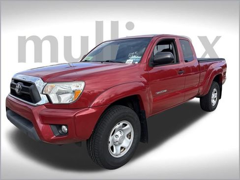 Used 2015 Toyota Tacoma 4x4 Access Cab V6 image 11