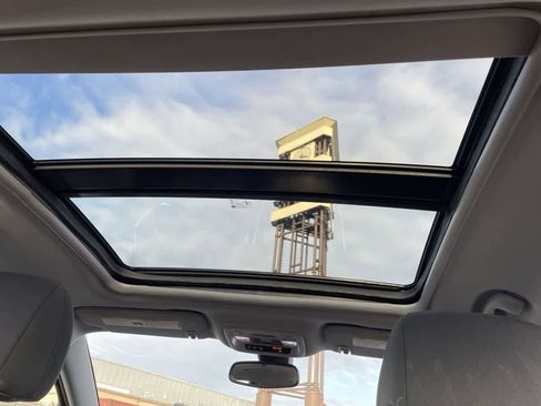 Used 2016 Chevrolet Malibu LT image 20