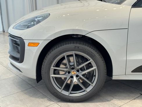 Certified 2025 Porsche Macan Turbo image 11