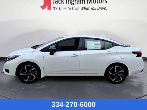 New 2025 Nissan Versa SR w/ Trunk Package image 2