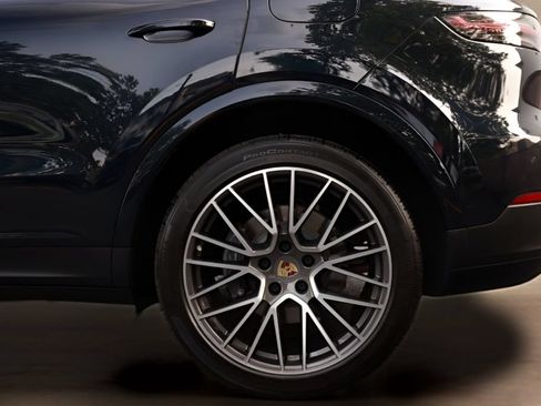Used 2021 Porsche Cayenne E-Hybrid AWD/4WD image 8