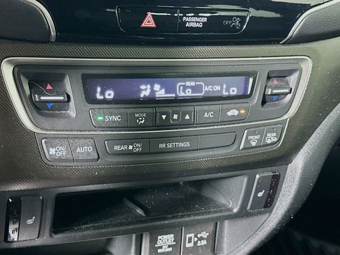 Used 2022 Honda Passport TrailSport image 24