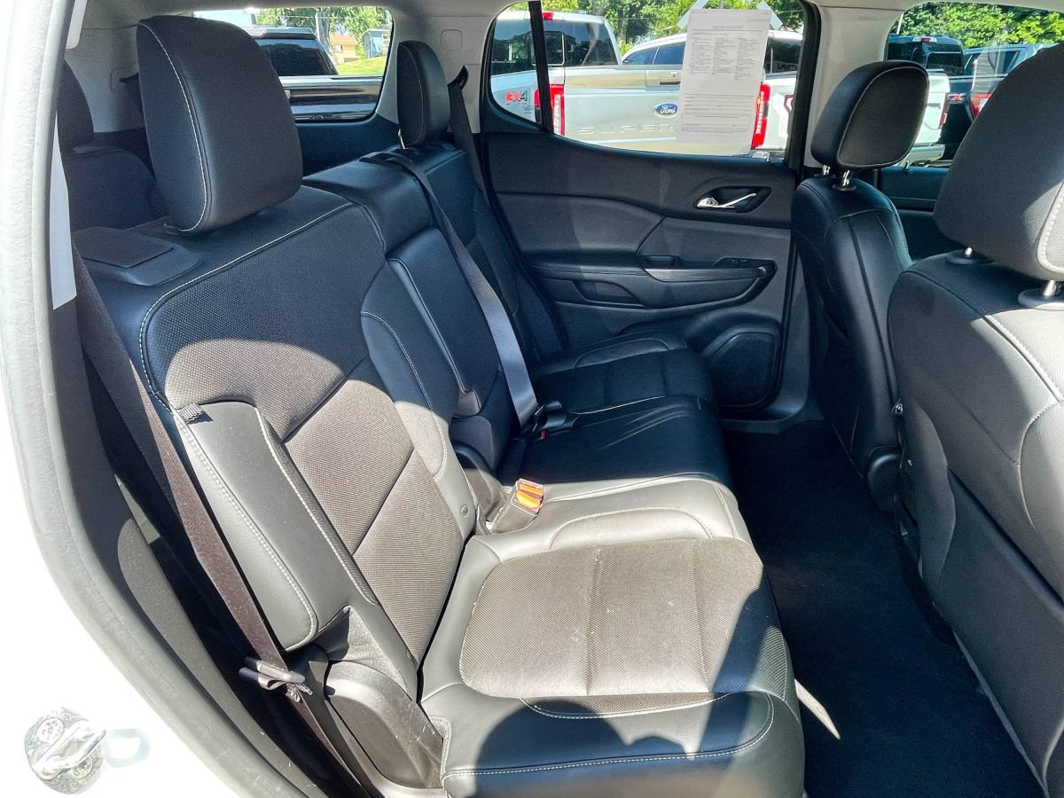 Used 2019 GMC Acadia SLT w/ LPO, Floor Liner Package FWD image 13