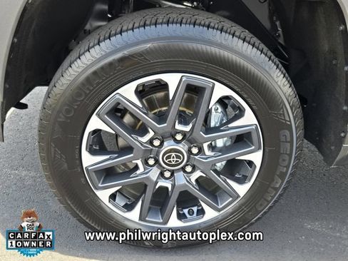 Used 2024 Toyota Tundra Limited AWD/4WD image 14